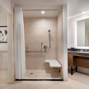 Fairmont King Room Mobility accessible
